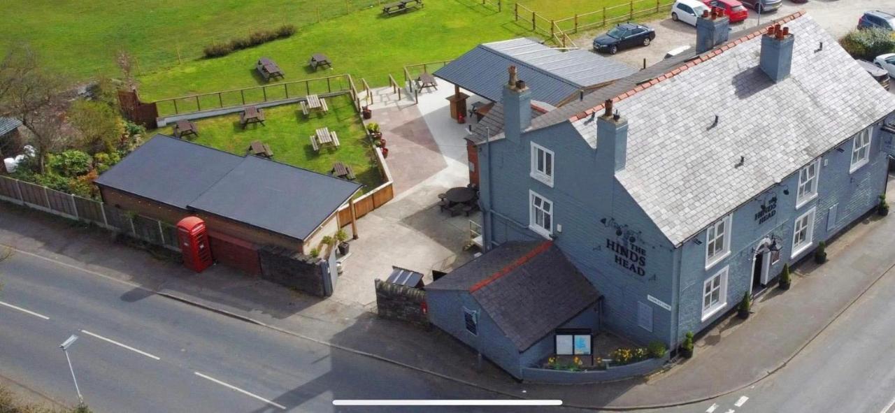 The Hinds Head Hotel Чорли Екстериор снимка